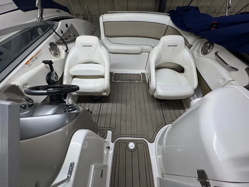 Slide: The Image of Rinker 228 Captiva Deckboat 2009 - 12