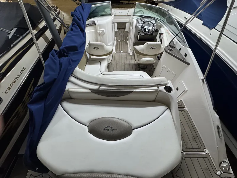 Slide: The Image of Rinker 228 Captiva Deckboat 2009 - 4
