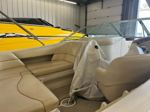 Slide: The Image of Sea Ray 210 SD 1999 - 4