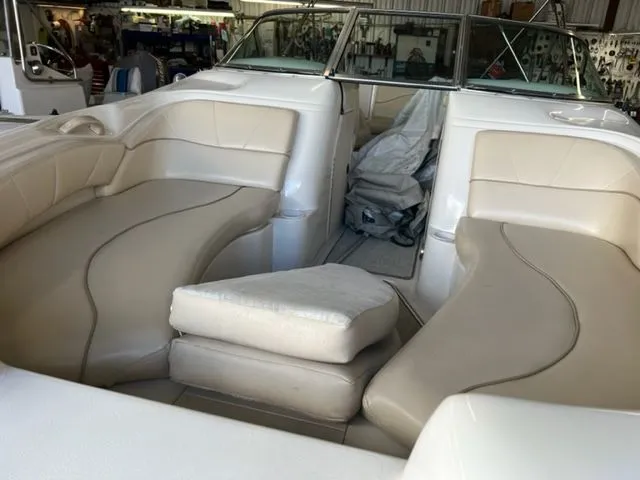 Slide: The Image of Sea Ray 210 Sundeck 1999 - 3