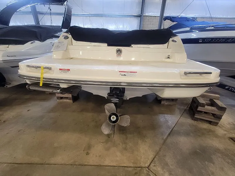 Slide: The Image of Sea Ray 250 2006 - 3