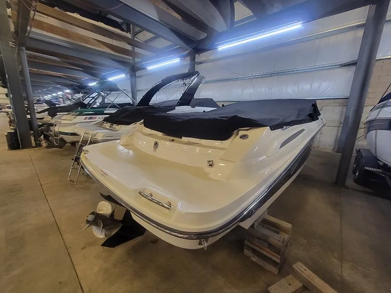 Slide: The Image of Sea Ray 250 2006 - 4