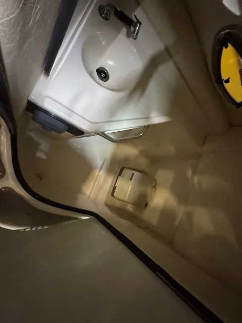 Slide: The Image of Sea Ray 270 Sundeck 2006 - 10