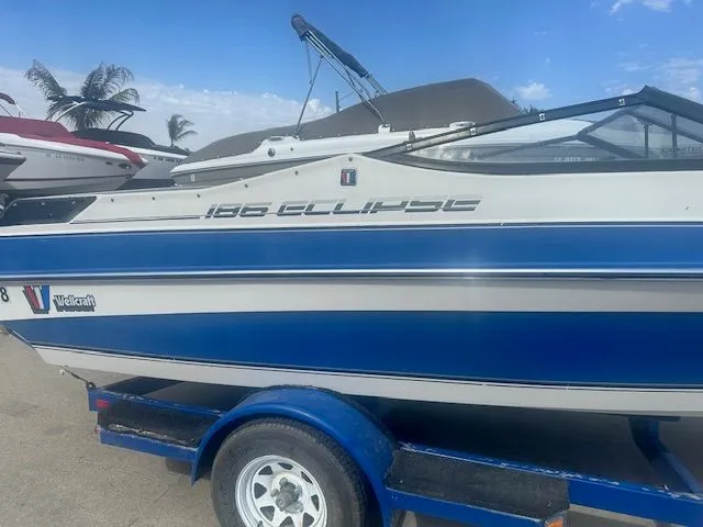 Slide: The Image of Wellcraft 186 1990 - 3