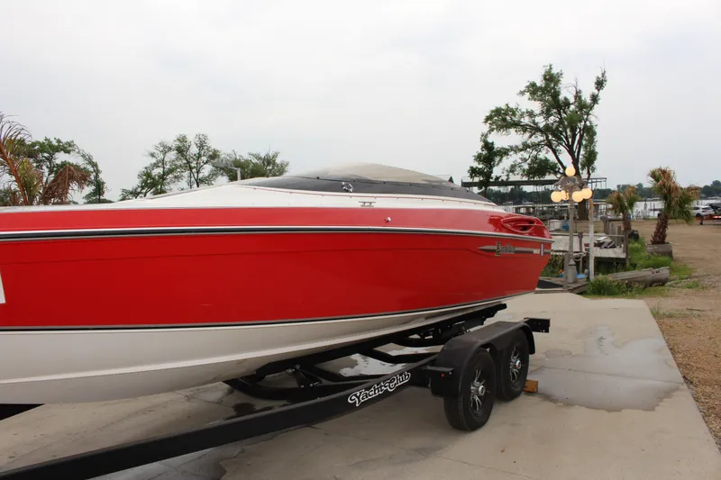 Slide: The Image of Wellcraft EXCALIBUR 1990 - 14