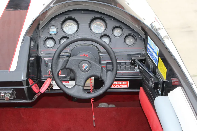 Slide: The Image of Wellcraft EXCALIBUR 1990 - 19