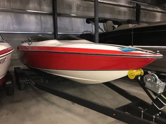 Slide: The Image of Wellcraft EXCALIBUR 1990 - 23