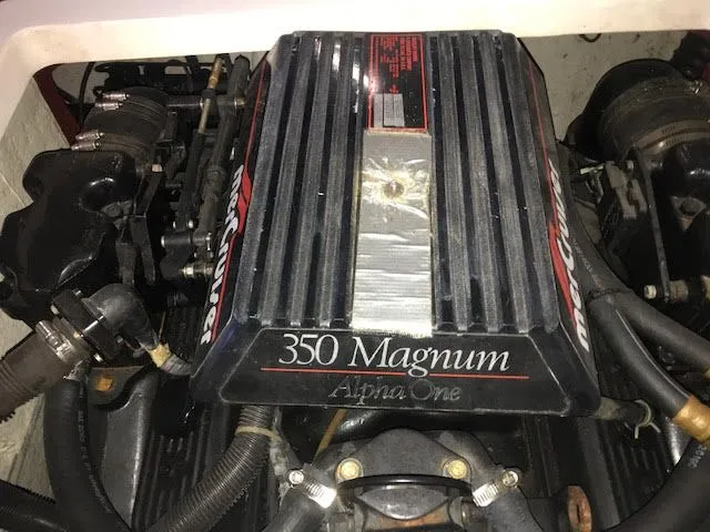 Slide: The Image of Wellcraft EXCALIBUR 1990 - 6