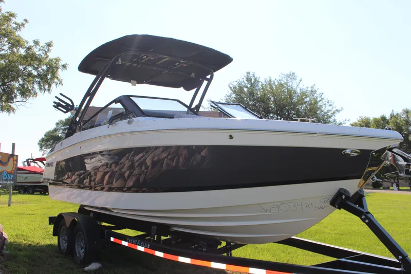 Slide: The Image of Cobalt R4 Surf 2025 - 3