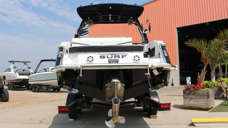 Slide: The Image of Cobalt R8 Surf 2025 - 47