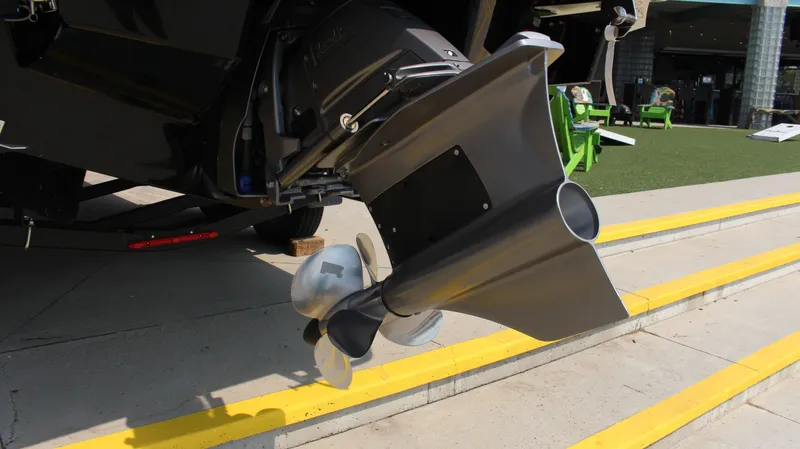 Slide: The Image of Cobalt R8 Surf 2025 - 48