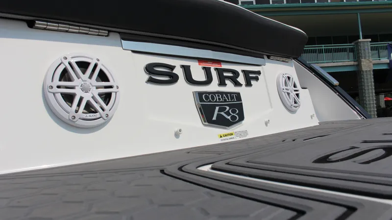 Slide: The Image of Cobalt R8 Surf 2025 - 49