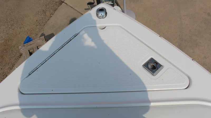 Slide: The Image of Cobalt R8 Surf 2025 - 78