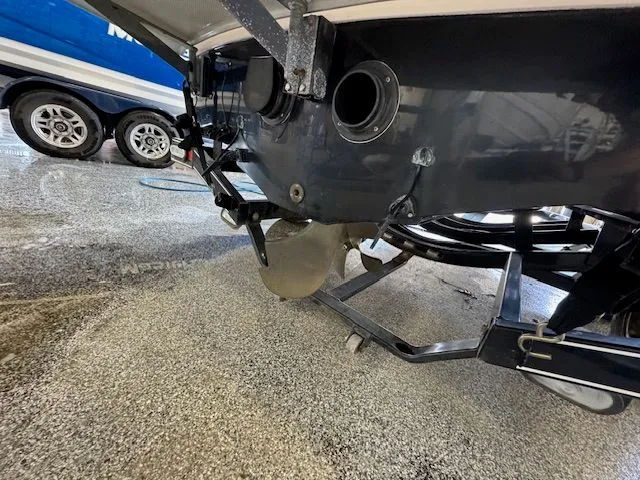 Slide: The Image of Nautique 226 2005 - 12