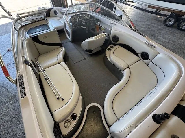 Slide: The Image of Nautique 226 2005 - 3