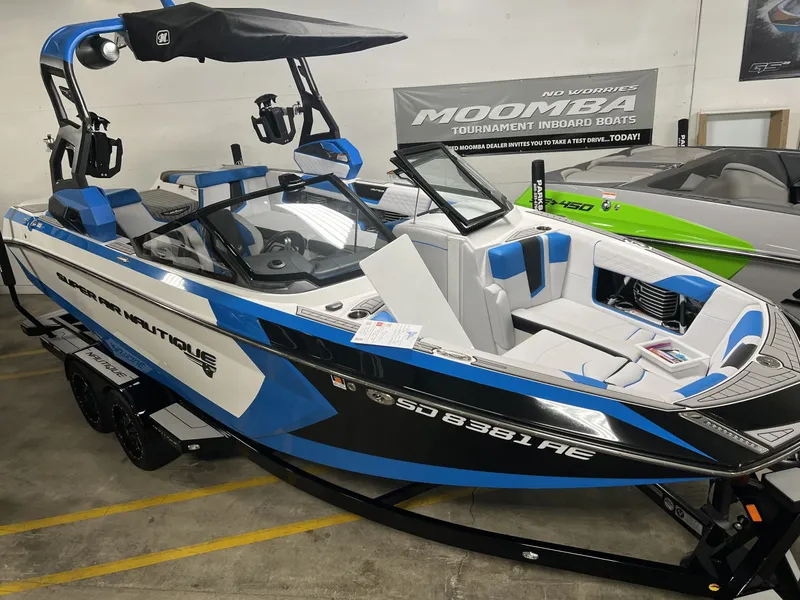 Slide: The Image of Nautique G23 2019 - 1