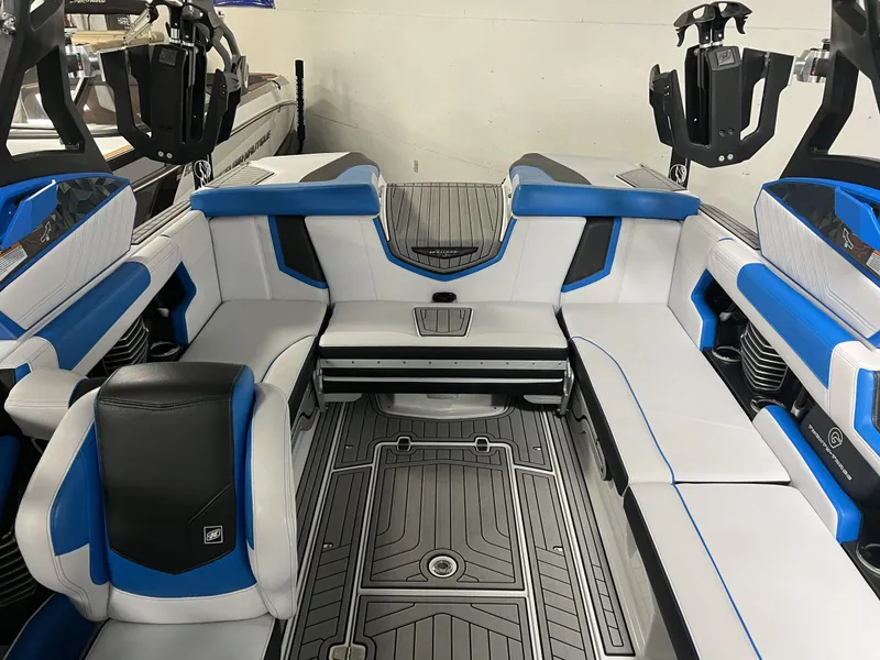 Slide: The Image of Nautique G23 2019 - 15