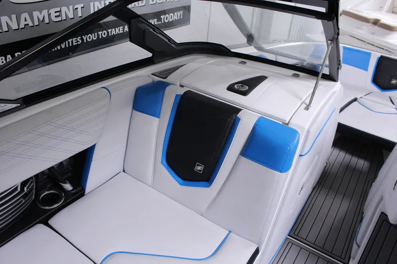 Slide: The Image of Nautique G23 2019 - 6