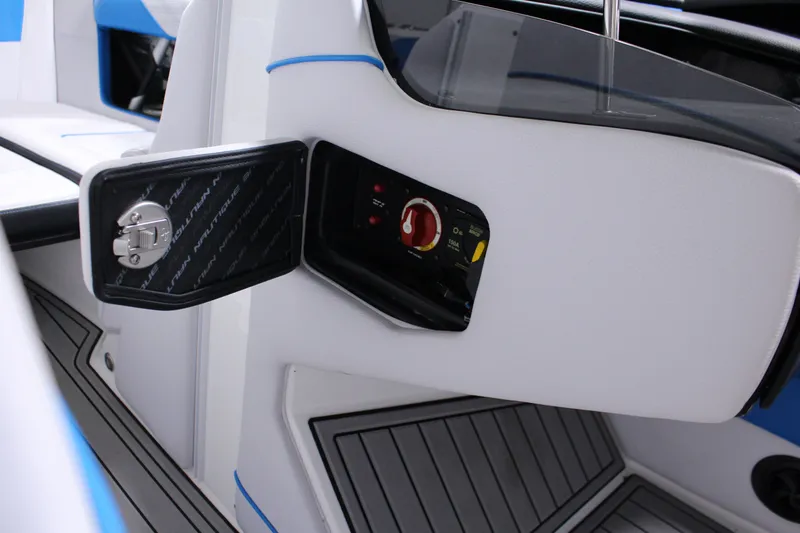 Slide: The Image of Nautique G23 2019 - 8