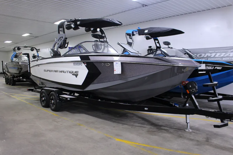 Slide: The Image of Nautique G25 2018 - 4