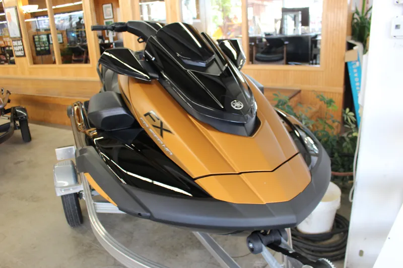 Slide: The Image of Yamaha FX CRUISER HIGH OUTPUT 2025 - 11