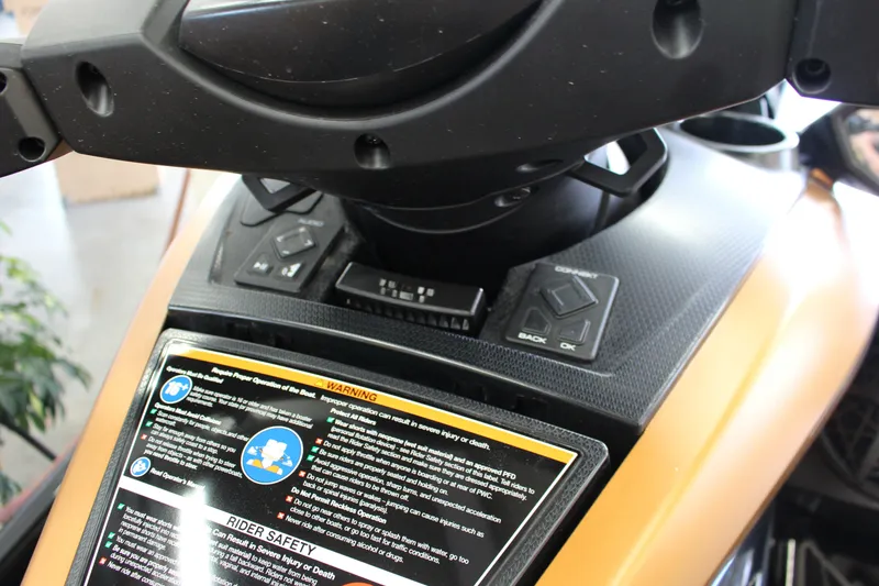 Slide: The Image of Yamaha FX CRUISER HIGH OUTPUT 2025 - 15