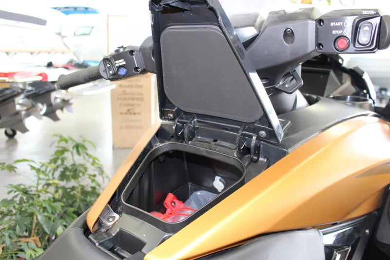 Slide: The Image of Yamaha FX CRUISER HIGH OUTPUT 2025 - 22