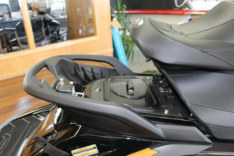 Slide: The Image of Yamaha FX CRUISER HIGH OUTPUT 2025 - 8