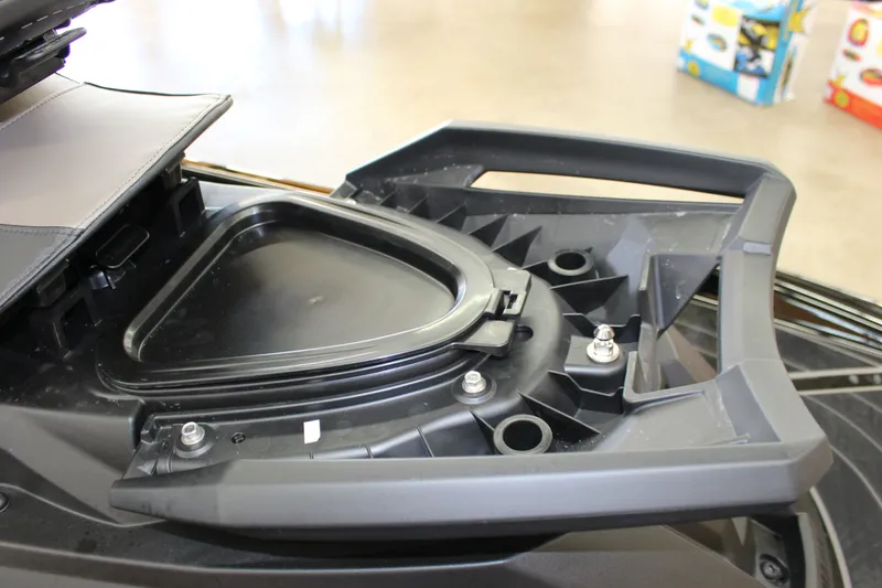 Slide: The Image of Yamaha GP1800R SVHO w/ Audio 2025 - 11