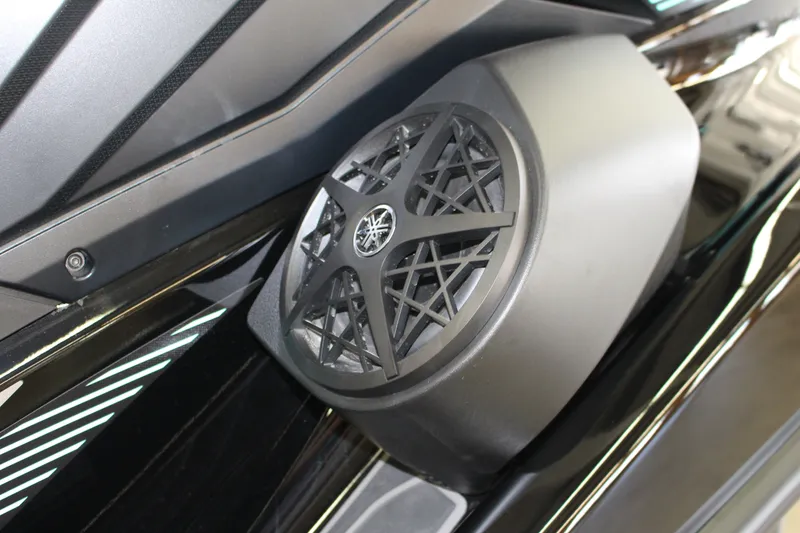 Slide: The Image of Yamaha GP1800R SVHO w/ Audio 2025 - 3