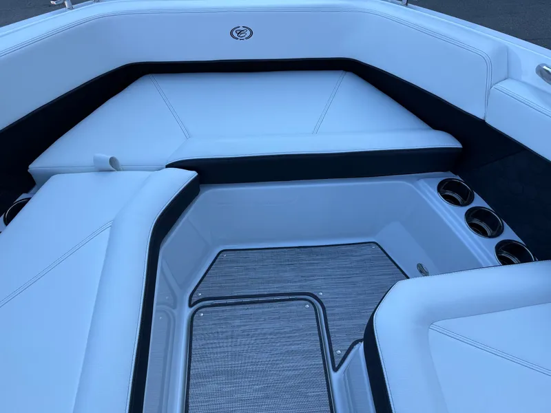 Slide: The Image of Cobalt R6 Surf 2026 - 883