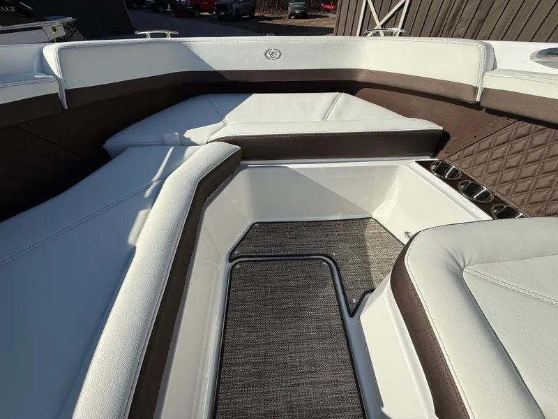 Slide: The Image of Cobalt R6 2026 - 948