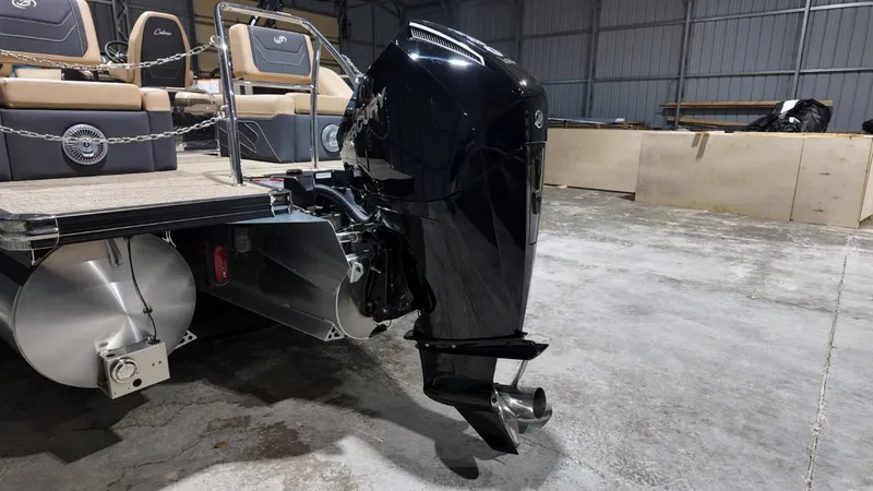 Slide: The Image of Barletta CABRIO C22M 2026 - 16