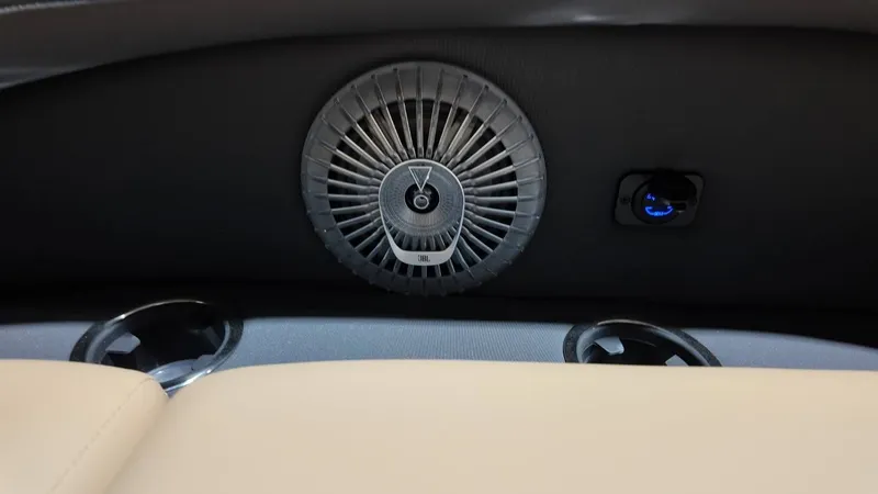 Slide: The Image of Barletta CABRIO C22M 2026 - 30