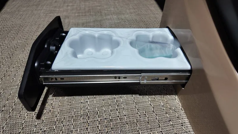 Slide: The Image of Barletta CABRIO C22M 2026 - 41