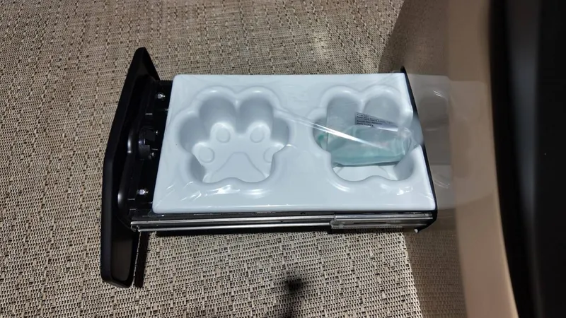 Slide: The Image of Barletta CABRIO C22M 2026 - 42