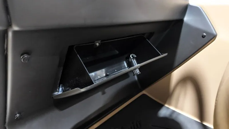 Slide: The Image of Barletta CABRIO C22M 2026 - 58