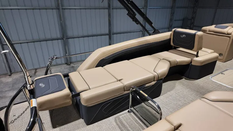 Slide: The Image of Barletta CABRIO C22M 2026 - 79