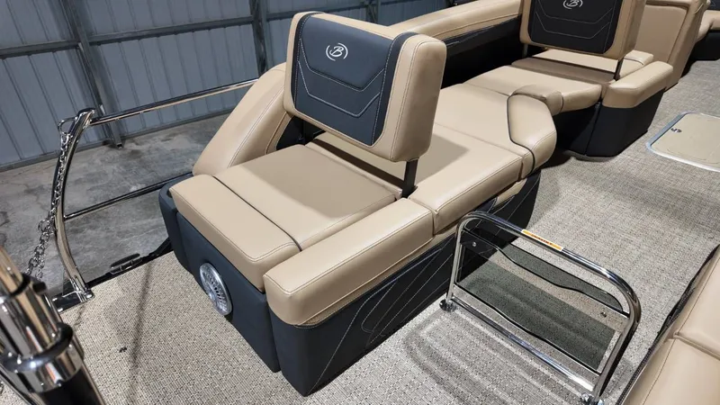 Slide: The Image of Barletta CABRIO C22M 2026 - 80