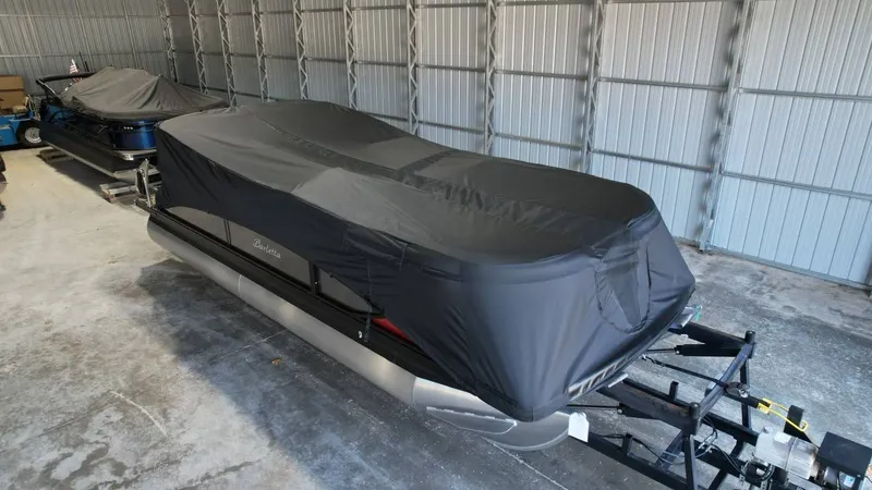 Slide: The Image of Barletta Cabrio 22U 2026 - 107