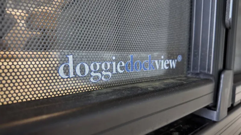 Slide: The Image of Barletta Cabrio 22U 2026 - 22