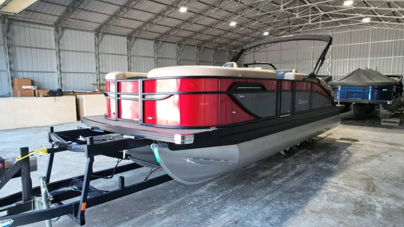 Slide: The Image of Barletta Cabrio 22U 2026 - 23