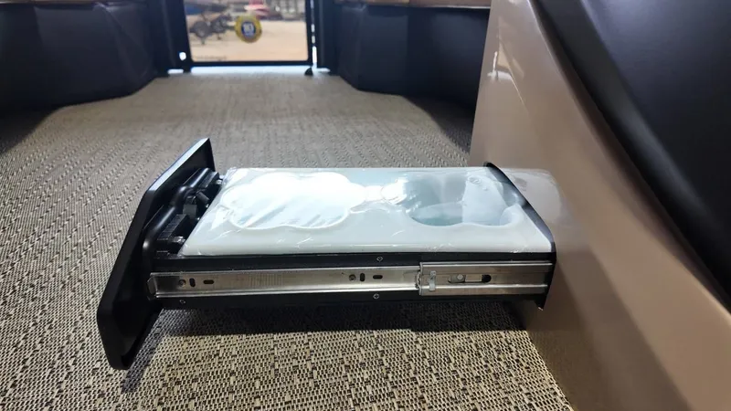 Slide: The Image of Barletta Cabrio 22U 2026 - 51