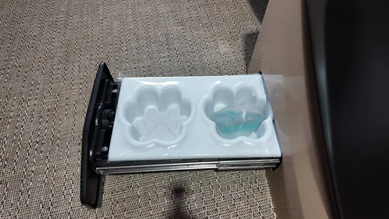 Slide: The Image of Barletta Cabrio 22U 2026 - 52