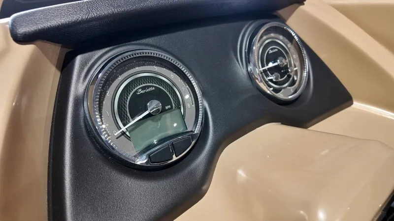 Slide: The Image of Barletta Cabrio 22U 2026 - 62