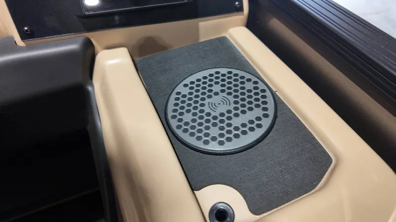 Slide: The Image of Barletta Cabrio 22U 2026 - 67