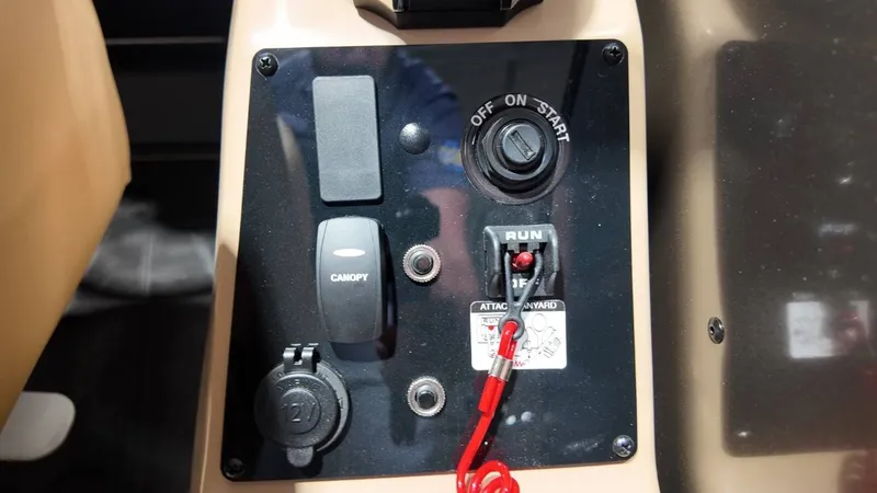 Slide: The Image of Barletta Cabrio 22U 2026 - 69