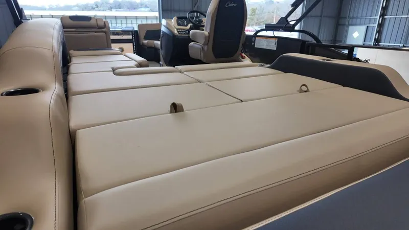 Slide: The Image of Barletta Cabrio 22U 2026 - 82