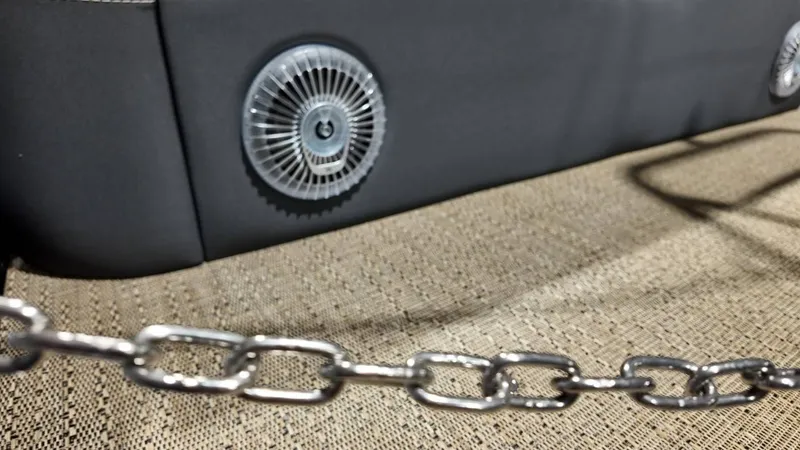 Slide: The Image of Barletta Cabrio 22U 2026 - 95