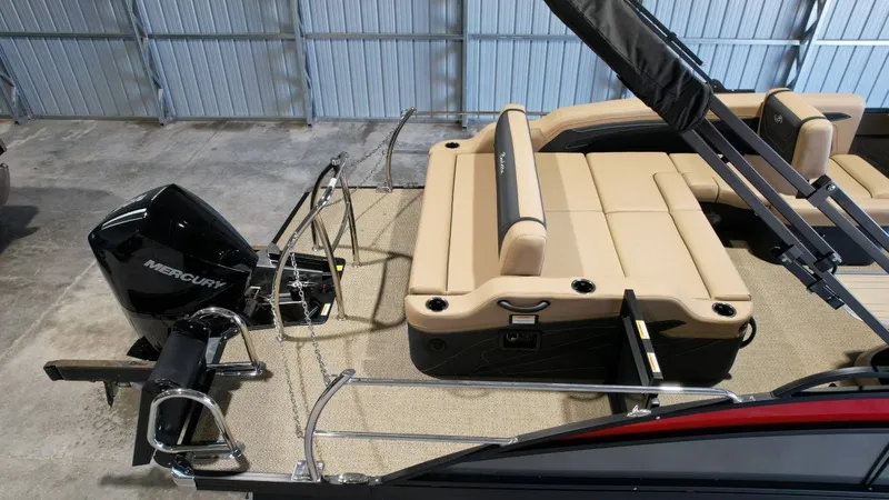 Slide: The Image of Barletta Cabrio 22U 2026 - 98